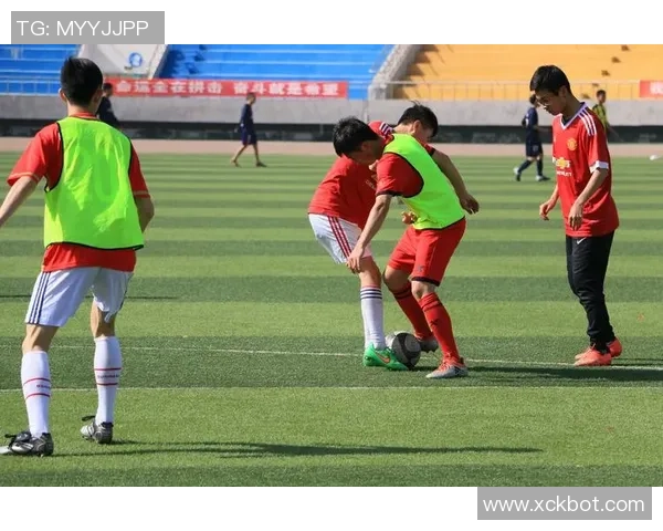 赛后分析:西安足球队与上海足球队的比赛节奏与战术对比探讨